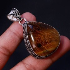 Pendentif vintage bijou fait