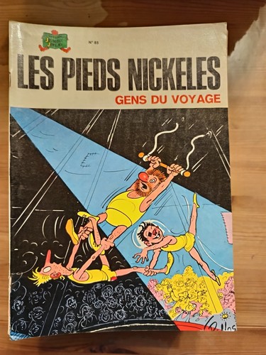 Les pieds nickeles - nickeles, gens