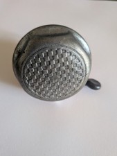 Sonnette timbre vélo ancien vintage métallique – accessoire rétro authentique