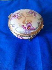 COFFRET BOITE A BIJOUX EN PORCELAINE DECOR DU GALION FLORAL SUR PIEDS