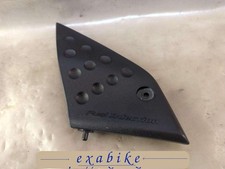 element plastique gauche pour