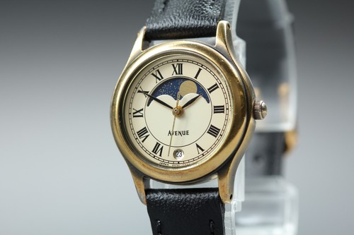 Presque comme neuve montre - [presque,