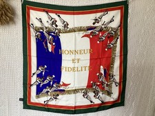 Foulard en Soie Vintage