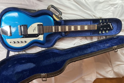 Airline guitars twin tone - guitars,