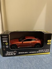 Miniature Aston Martin DB11