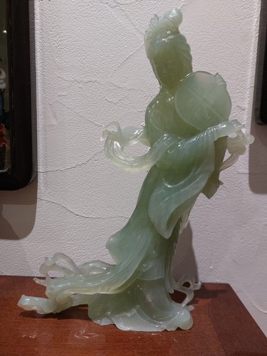 Grande sculpture jade - grande, en