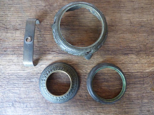 Socle collerette en bronze - en,