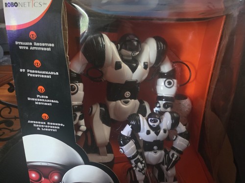 Vintage 2004 wowwee robosapien - vintage,