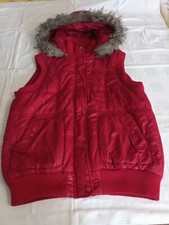 DOUDOUNE ROUGE SANS MANCHES