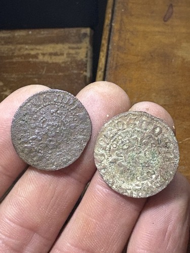 Lot jetons médiévaux de - 2,