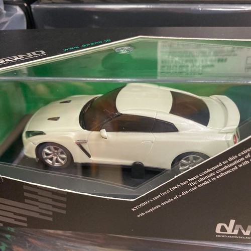 Kyosho dnano nissan gt r - kyosho,