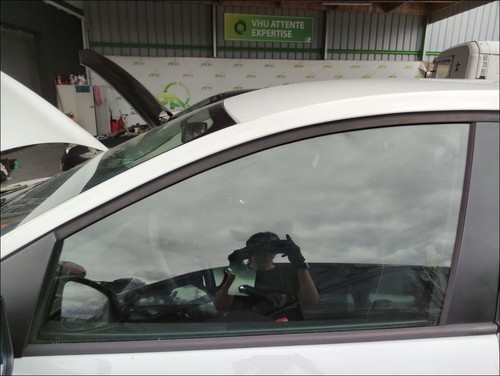 Vitre avant gauche renault - avant,