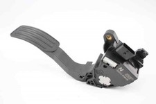 180021KM0B pédale d