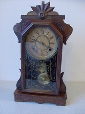 Ancienne pendule horloge