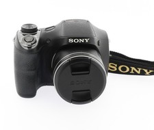 Sony DSC-H300 avec Sony lens 3.0-5.9 4.5-157.5 équivalent 25–875 mm  35x