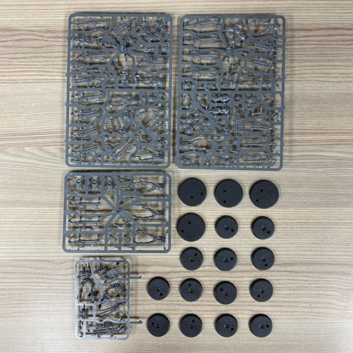 Necrons guerriers nécrons - necrons,
