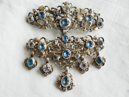 Pendentif ancien regional - pendentif,