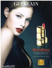 PUBLICITE ADVERTISING 105  2006  GUERLAIN   maquillage rouge à lèvres KISS KISS