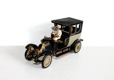 RARE VOITURE MINIATURE 1/32