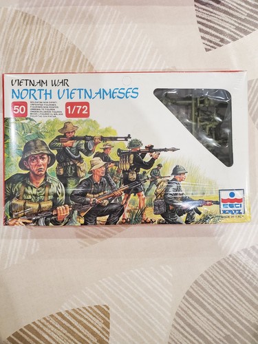 Esci soldats boîte - esci, neuve