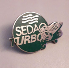 1 Pin's Démons & Merveilles