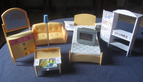 Lot meubles barbie - meubles,