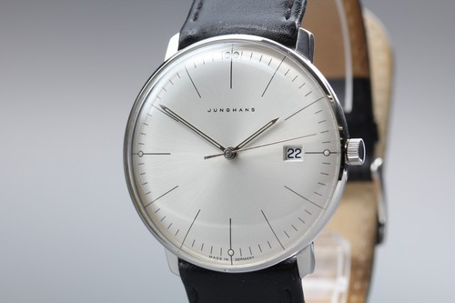 Presque comme neuve montre - [presque, neuve]