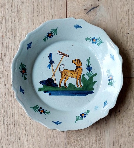 Assiette nevers ancienne chien - assiette,