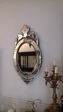 Rare Miroir Oval  Vénitien à Parcloses Mirror vers 1920