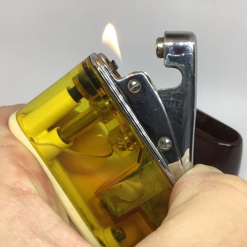 Briquet ancien essence - , steward