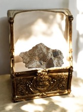  Fragment calcaire ancien avec