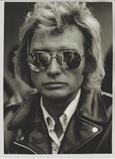 JOHNNY  HALLYDAY   N° 40  : PHOTO DE MAGAZINE  PLASTIFIEE .