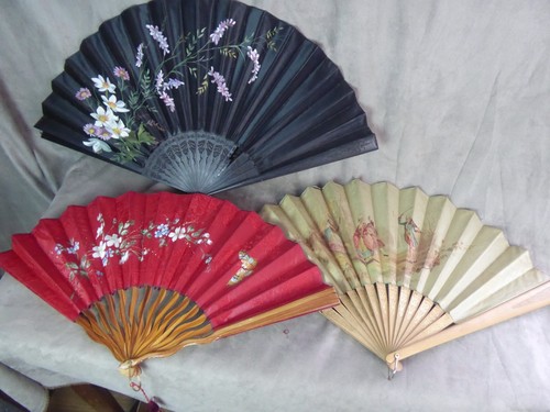 Lot eventails anciens en - de,