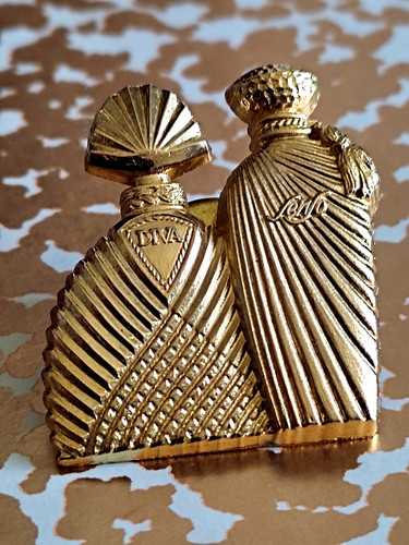 Pin parfum ungaro - -,