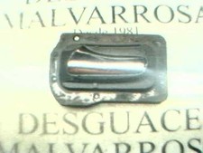 POIGNEE INTERIEURE AVANT