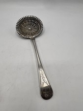 CUILLERE A SUCRE SAUPOUDREUSE