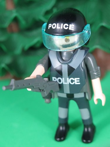 Policier swat gign - gign, raid