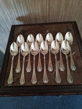 12 Petites Cuillères Art Déco en Métal Argenté