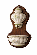 Fontaine murale Moustiers