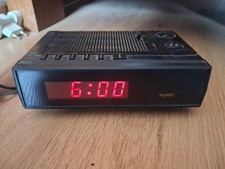 radio réveil noir fonctionne
