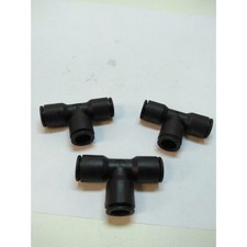 LOT DE 3 RACCORDS PNEUMATIQUES