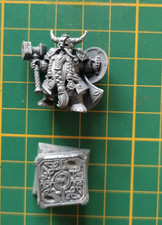 Warhammer Old world : Belegar Marteau-de-Fer / Roi Nain avec Pierre de Serment