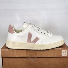 Size 7 - VEJA V-12 Leather
