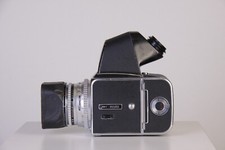 Hasselblad 500C (modifié C/M) + Zeiss Planar 80 mm F:2,8 + 3x dos + viseur 45°