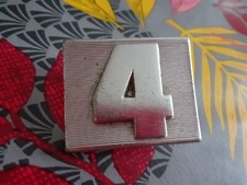 insigne et chiffre pour