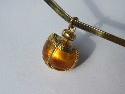 Pendentif yves saint laurent - pendentif,