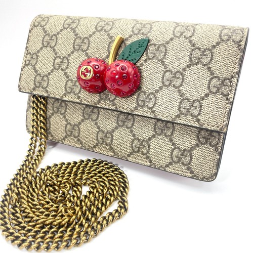Gucci cherry supreme canvas - cherry, gg
