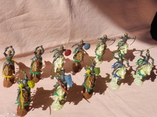 Lot de 11 figurines petits cavaliers du moyen âge de marque COFALU états divers