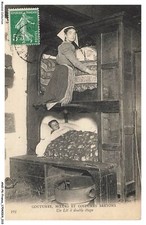 ANOP6-0381-29 - COUTUME MOEURS ET COSTUMES BRETONS - un lit a double étage