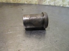 Entretoise d'axe de roue avant